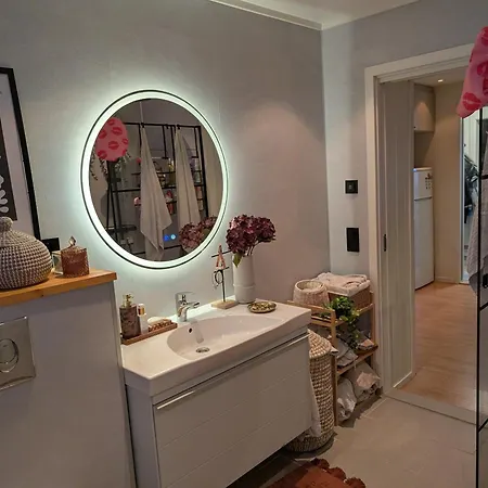 Leilighet Lägenhet *