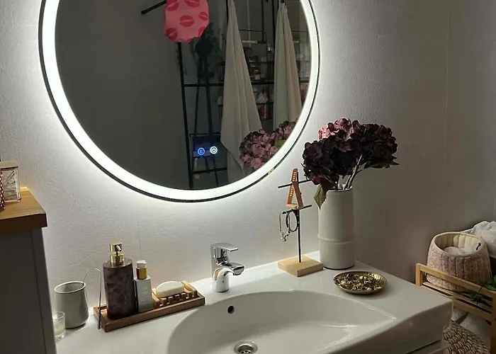 Leilighet Lägenhet *